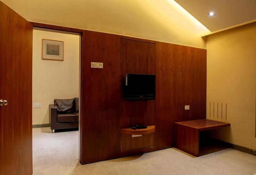 בית מלון כפרי Treebo Guest House