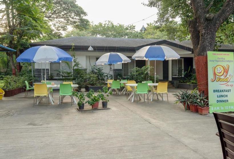 בית מלון כפרי Treebo Guest House