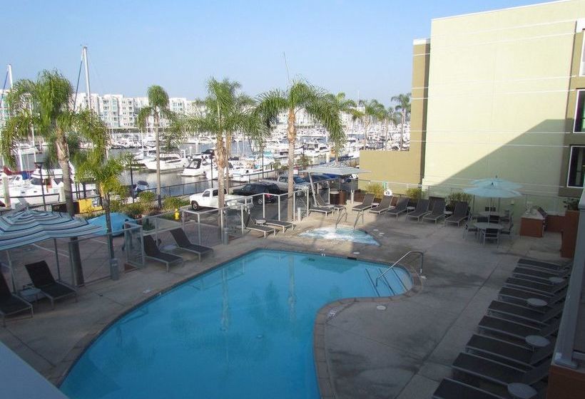 Miracle Mile Apartments With Full Amenities