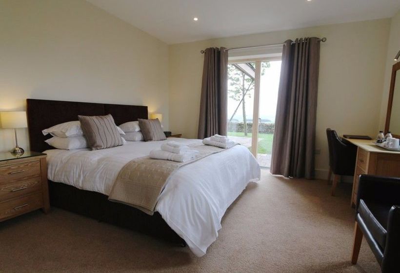 بنسيون Carraw Bed & Breakfast