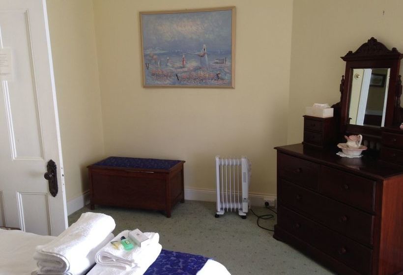 Acacia Bed And Breakfast