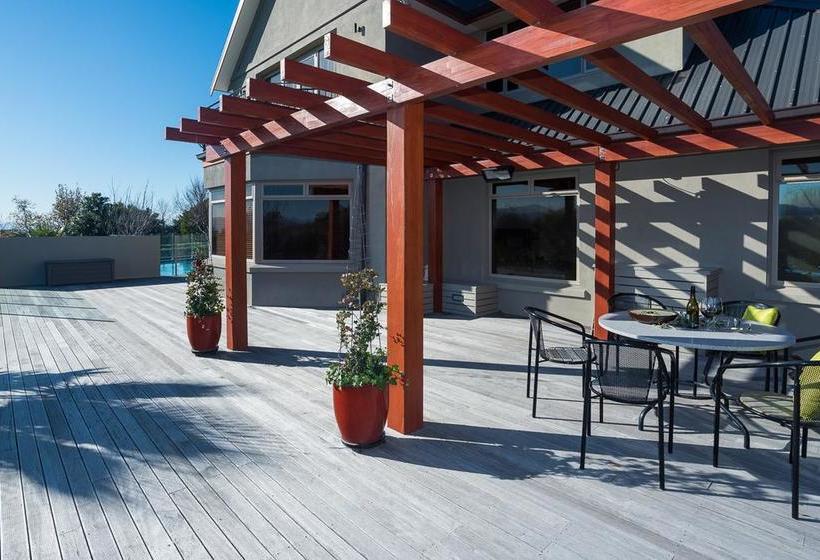 تختخواب و صبحانه Aldaha Luxury Accommodation