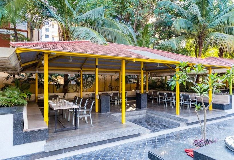 בית מלון כפרי Fab Rajwada Baner