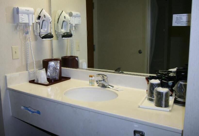 ホテル Baymont By Wyndham Mount Vernon Renfro Valley