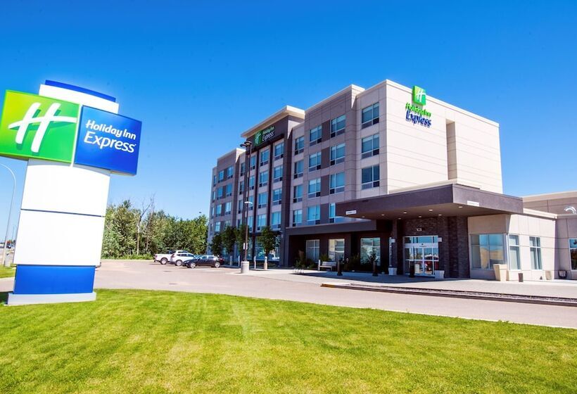 בית מלון כפרי Holiday Inn Express   Red Deer North, An Ihg