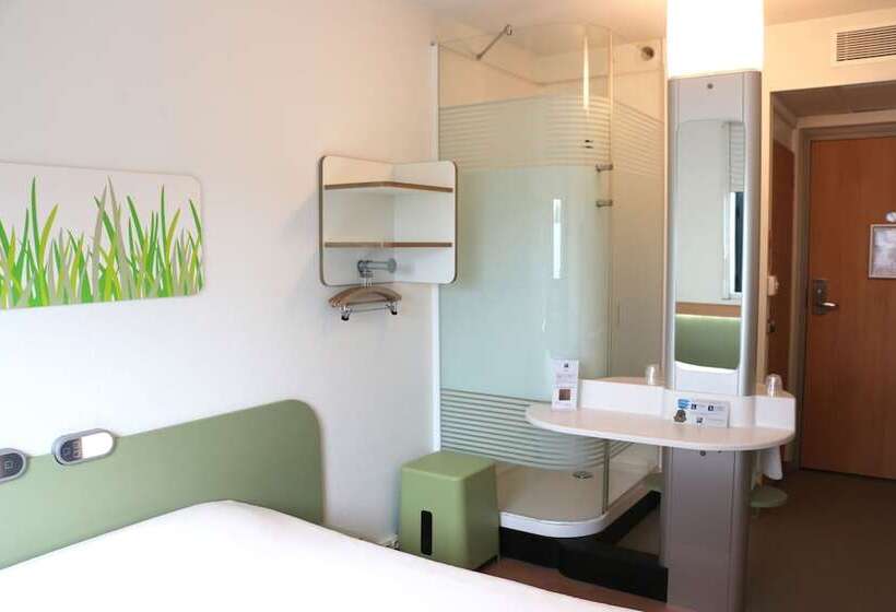 ホテル Ibis Budget Castelnaudary  A61