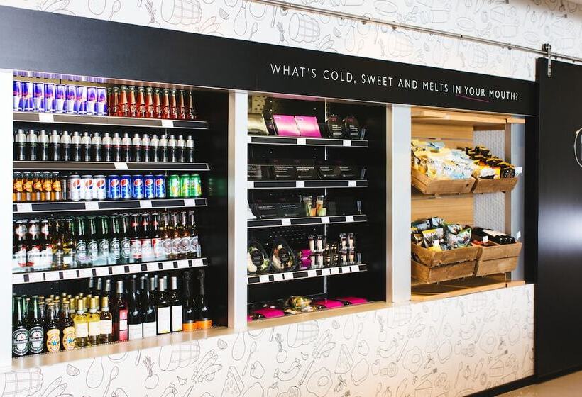 هتل Moxy London Excel