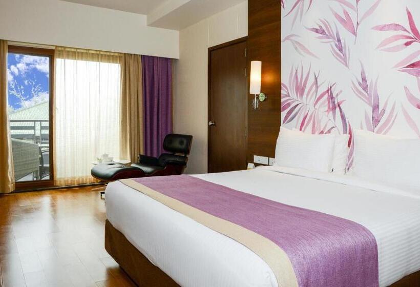 فندق Purple Palms Resort & Spa