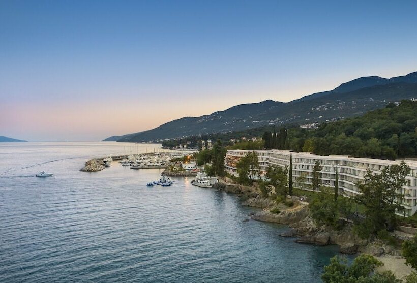 هتل Ičići   Liburnia