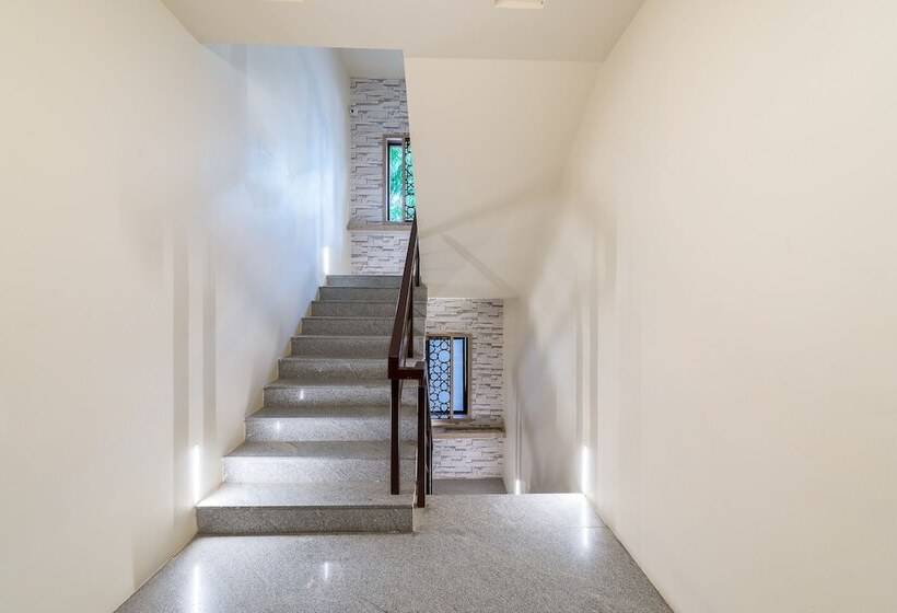 هتل Treebo Nestlay Casa