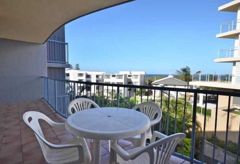 Lindomare Apartments