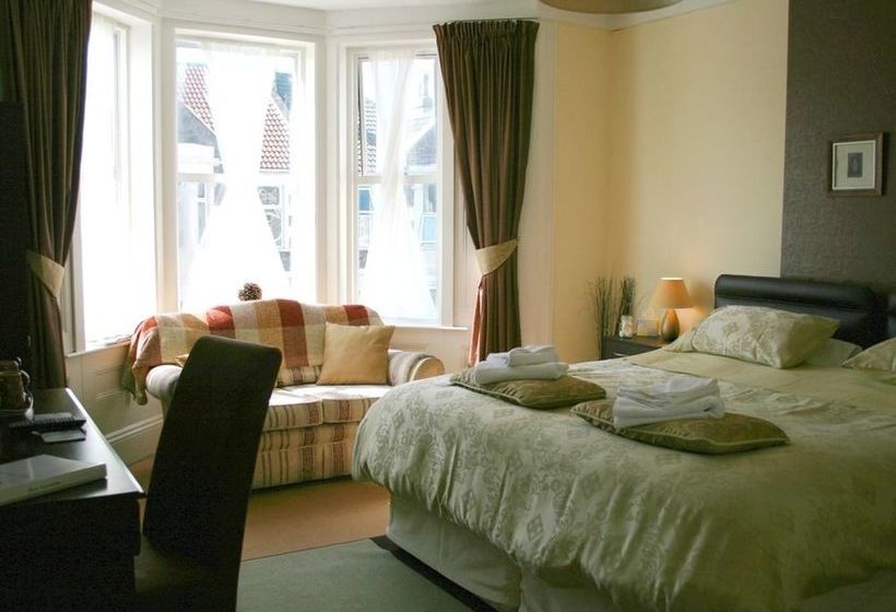 פנסיון Albany Lodge Guest House