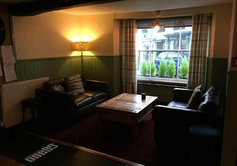 The Globe Inn