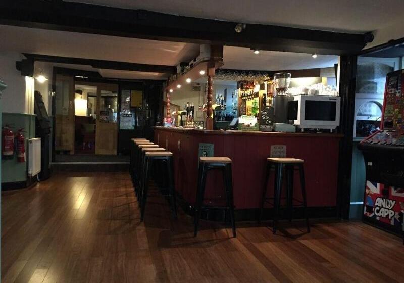 The Globe Inn