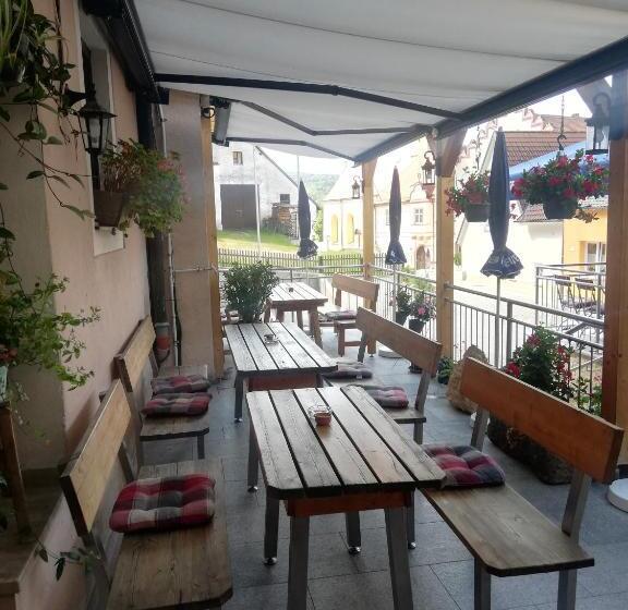 민박 Gasthaus Felsenwastl