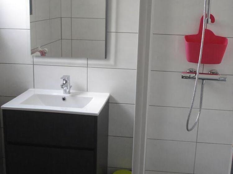 تختخواب و صبحانه Gite Izaxulo