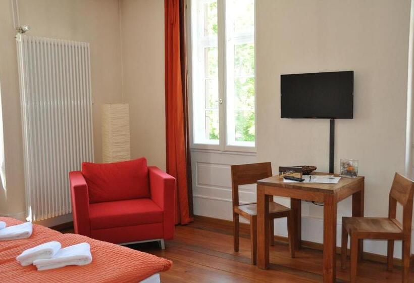 مبيت وإفطار Gästehaus Stuttgart36