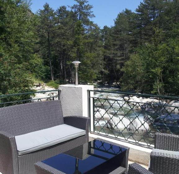 هتل Arena Restaurant Le Refuge