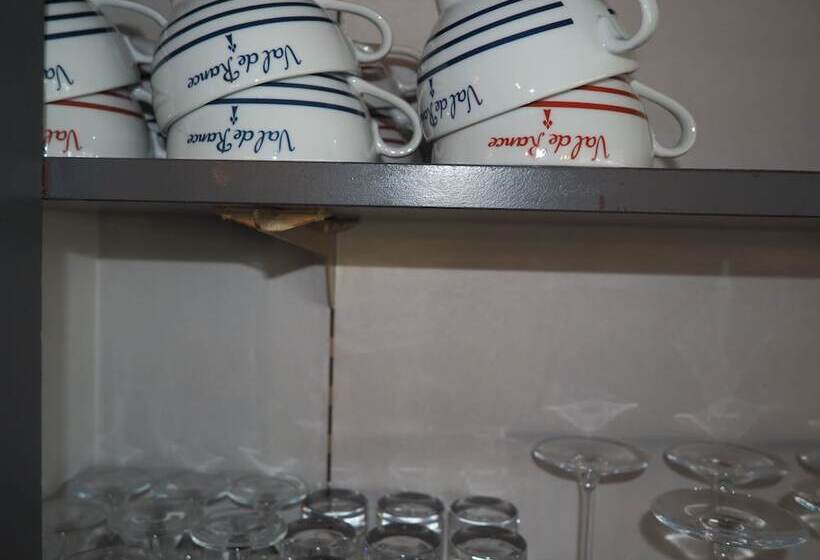 فندق Logis Hôtel Vannes Nord Le Clos Des Hortensias