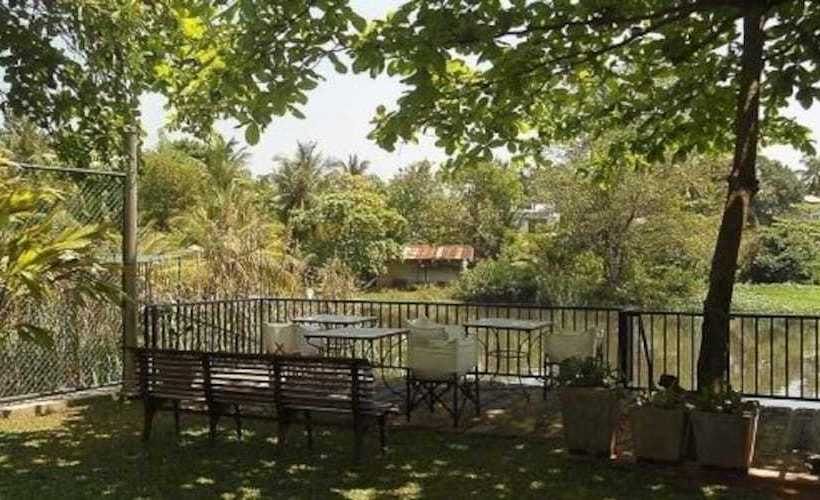 Отель Samansion Vila