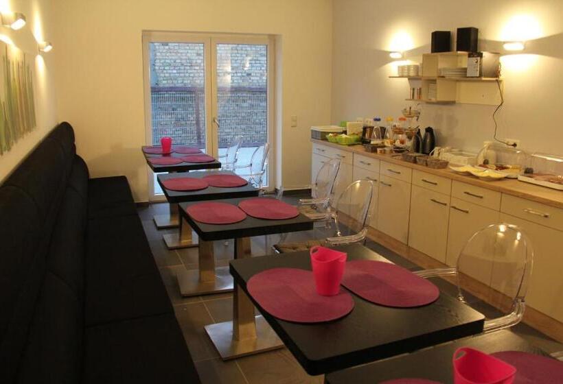 ホテル Victoria Living