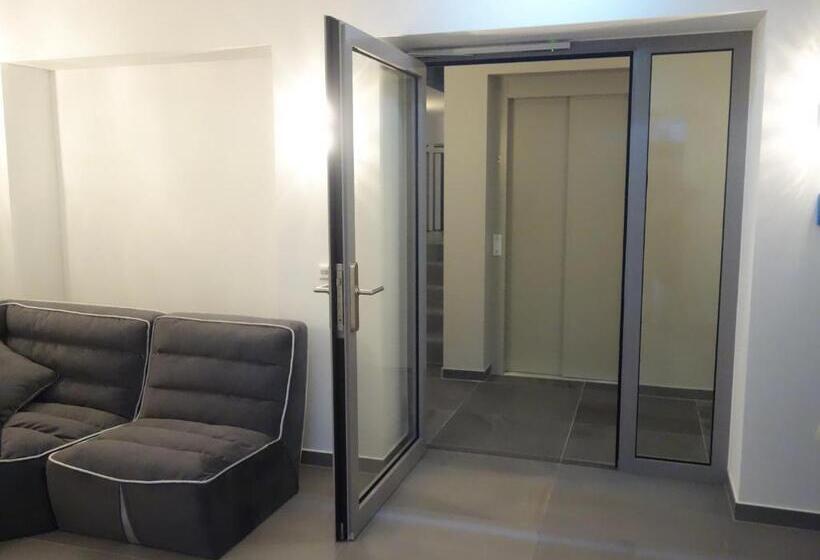 ホテル Victoria Living