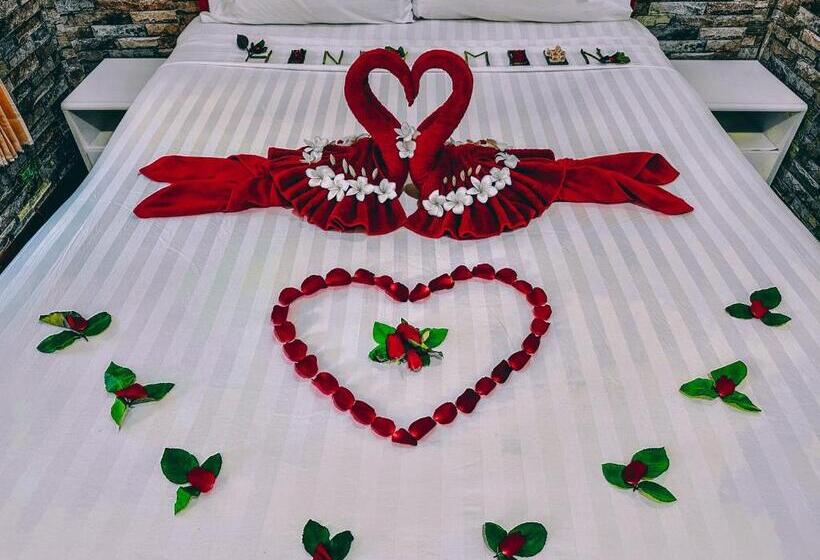 Lanta L.d. Beach Bungalow