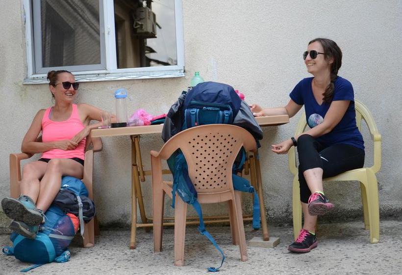 هاستل Kutaisi Best Guest House