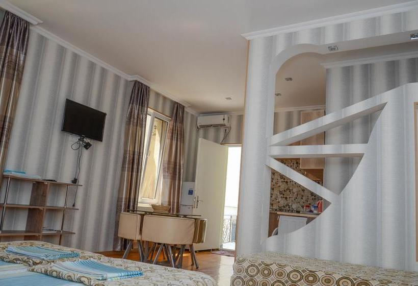هاستل Kutaisi Best Guest House