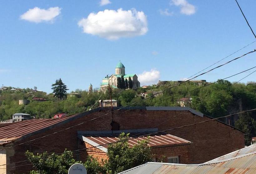 هاستل Kutaisi Best Guest House