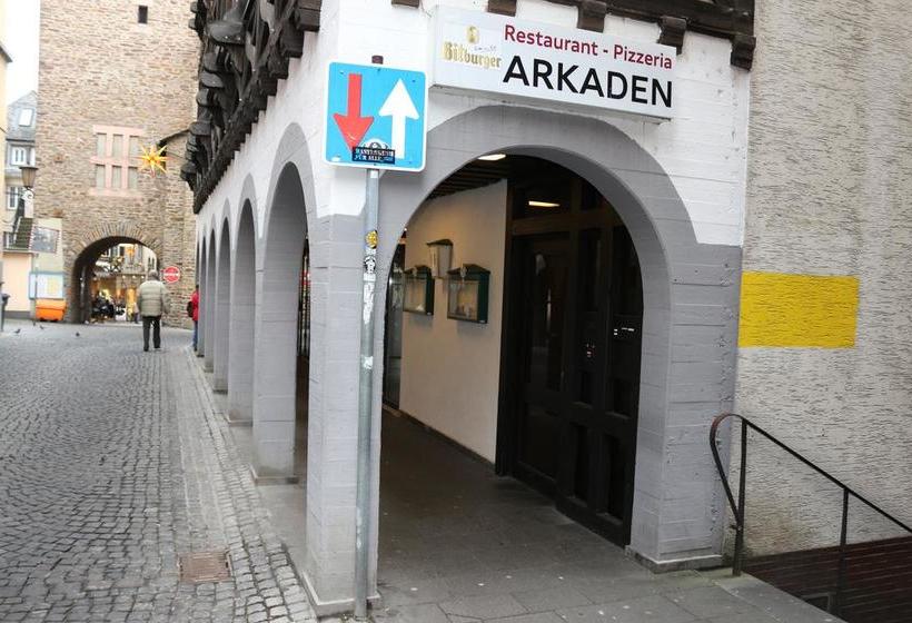 تختخواب و صبحانه Arkade