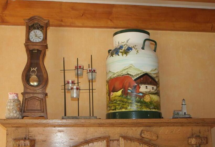مبيت وإفطار Chambre D Hôtes Les Crets