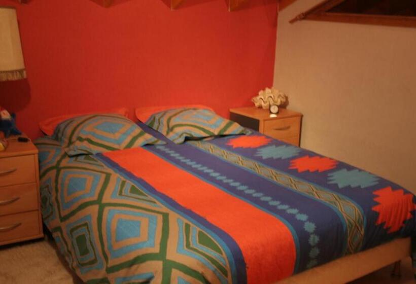 مبيت وإفطار Chambre D Hôtes Les Crets