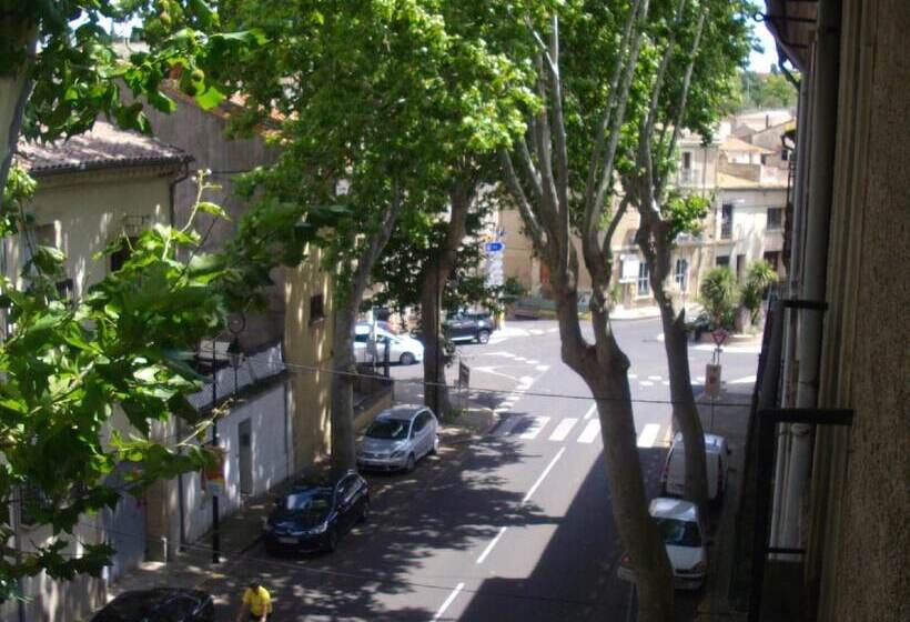 ベッドアンドブレックファースト Chambres D Hôtes La Cour D été