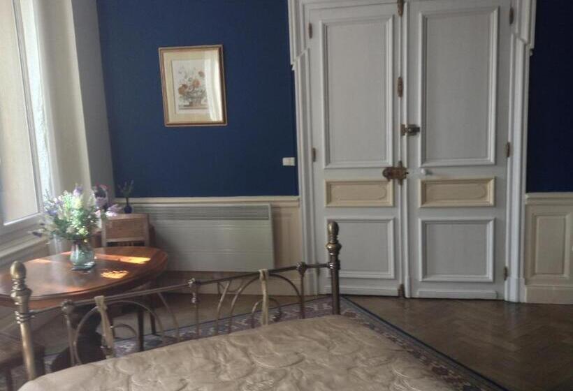 مبيت وإفطار La Villa Celine