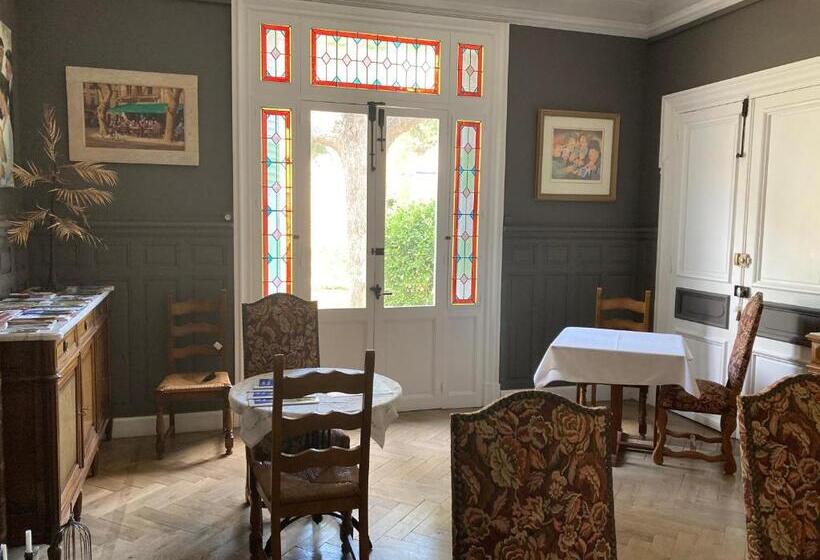 مبيت وإفطار La Villa Celine