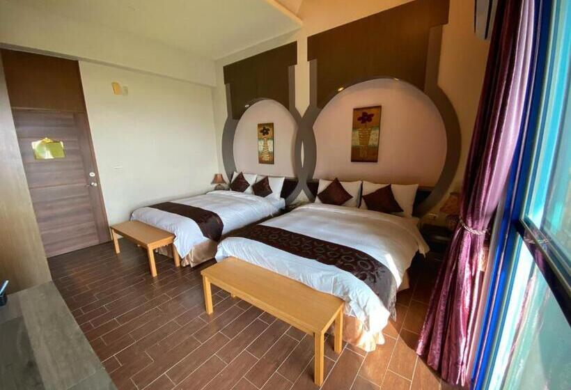 تختخواب و صبحانه The Domed Tile Bb