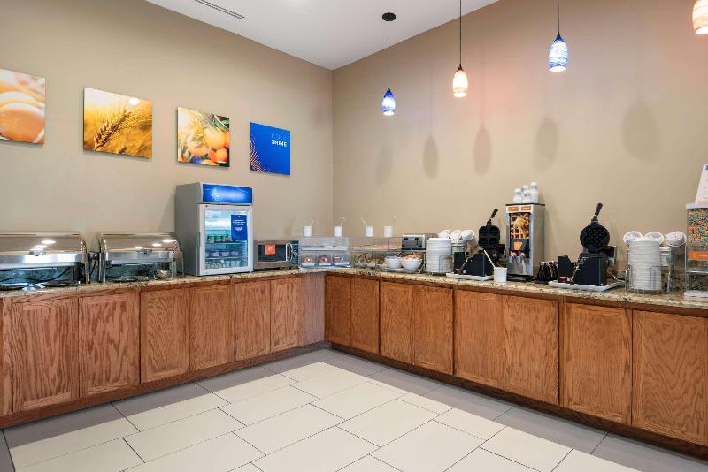 فندق Comfort Suites University