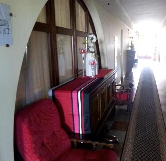 בית מלון כפרי Uhainak