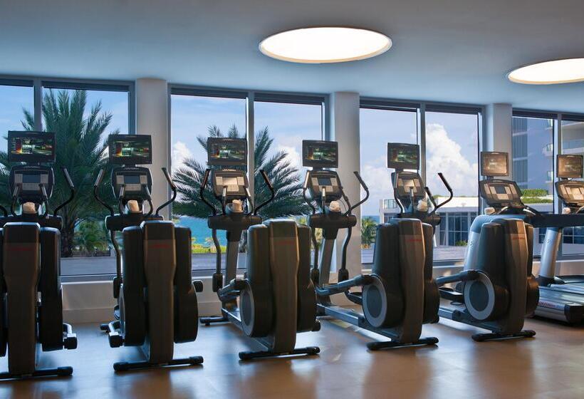 استراحتگاه Nobu Hotel Miami Beach