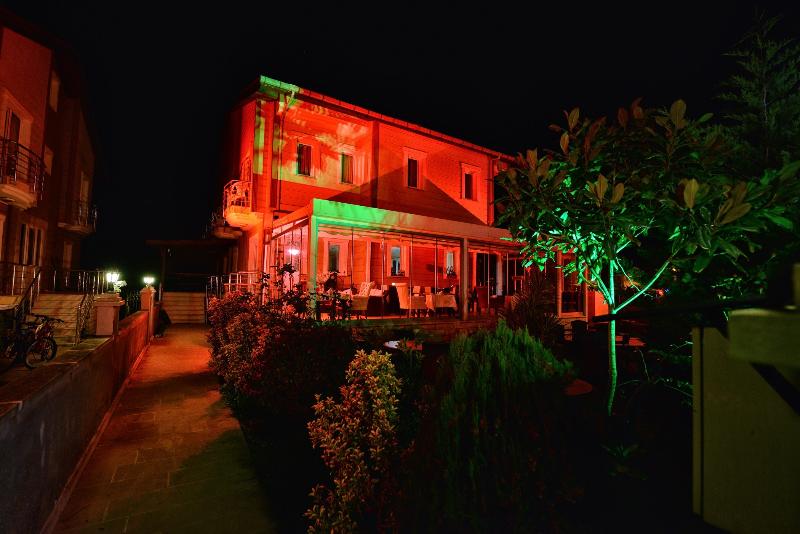 هتل Assortie La Villa