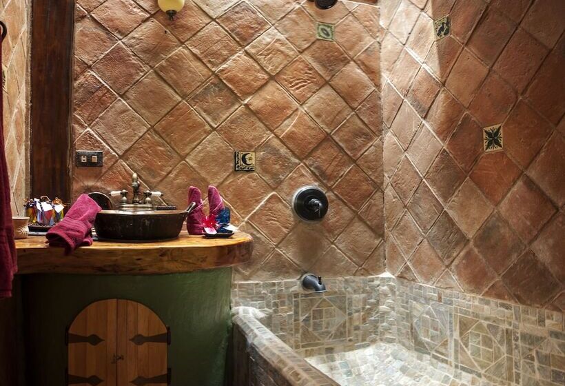 هتل Hacienda Rumiloma By Rotamundos