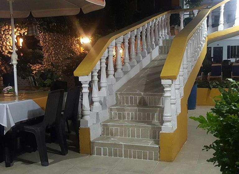 هتل Villa Real Tolú