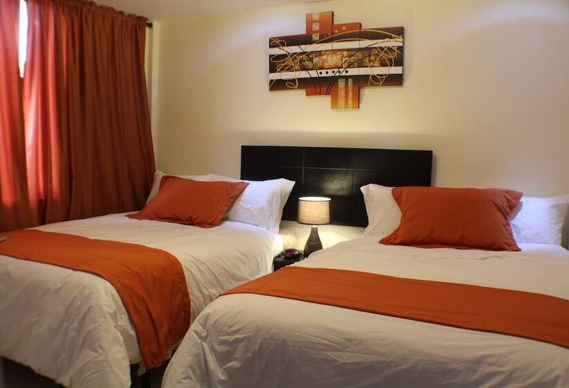 هتل Las Mercedes Airport Quito