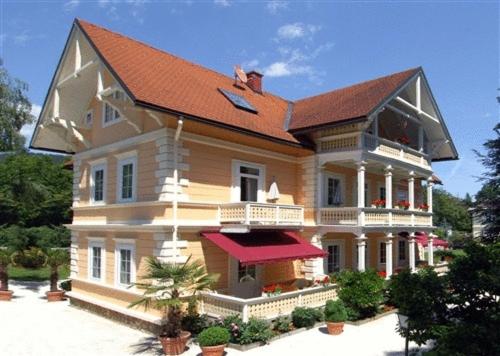 هتل Seevilla Wienerroither