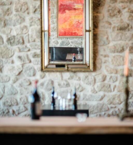 Отель Valdonica Winery Fine Dine & Wine