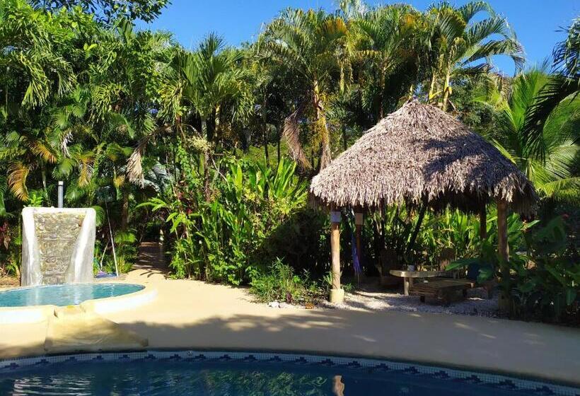צימר Indigo Yoga Surf Resort