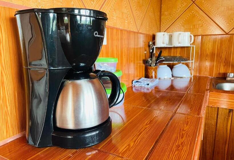 تختخواب و صبحانه Los Tucanes Lodging