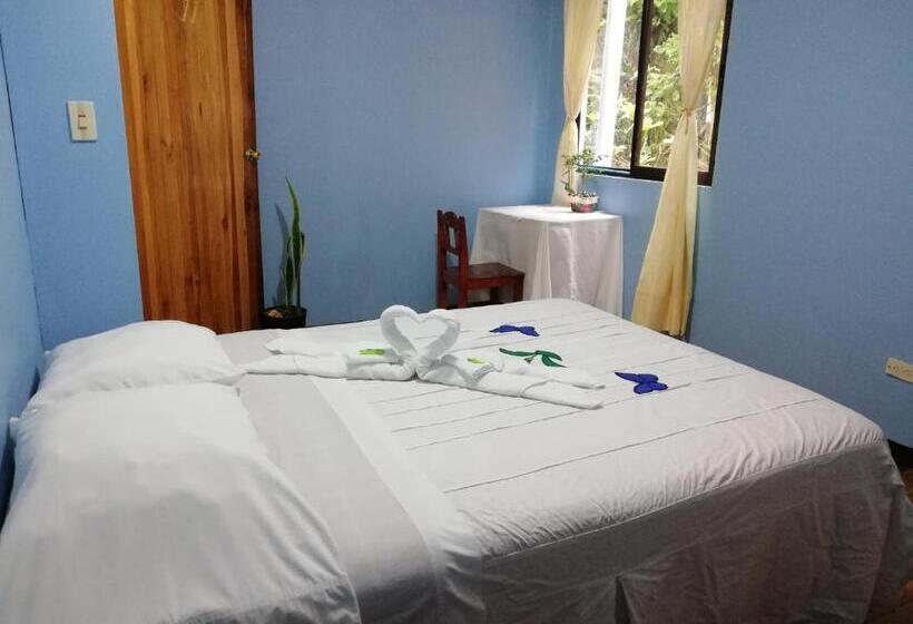 تختخواب و صبحانه Monte Los Lirios Lodge