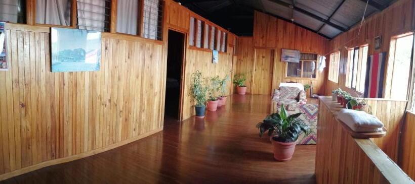 تختخواب و صبحانه Monte Los Lirios Lodge